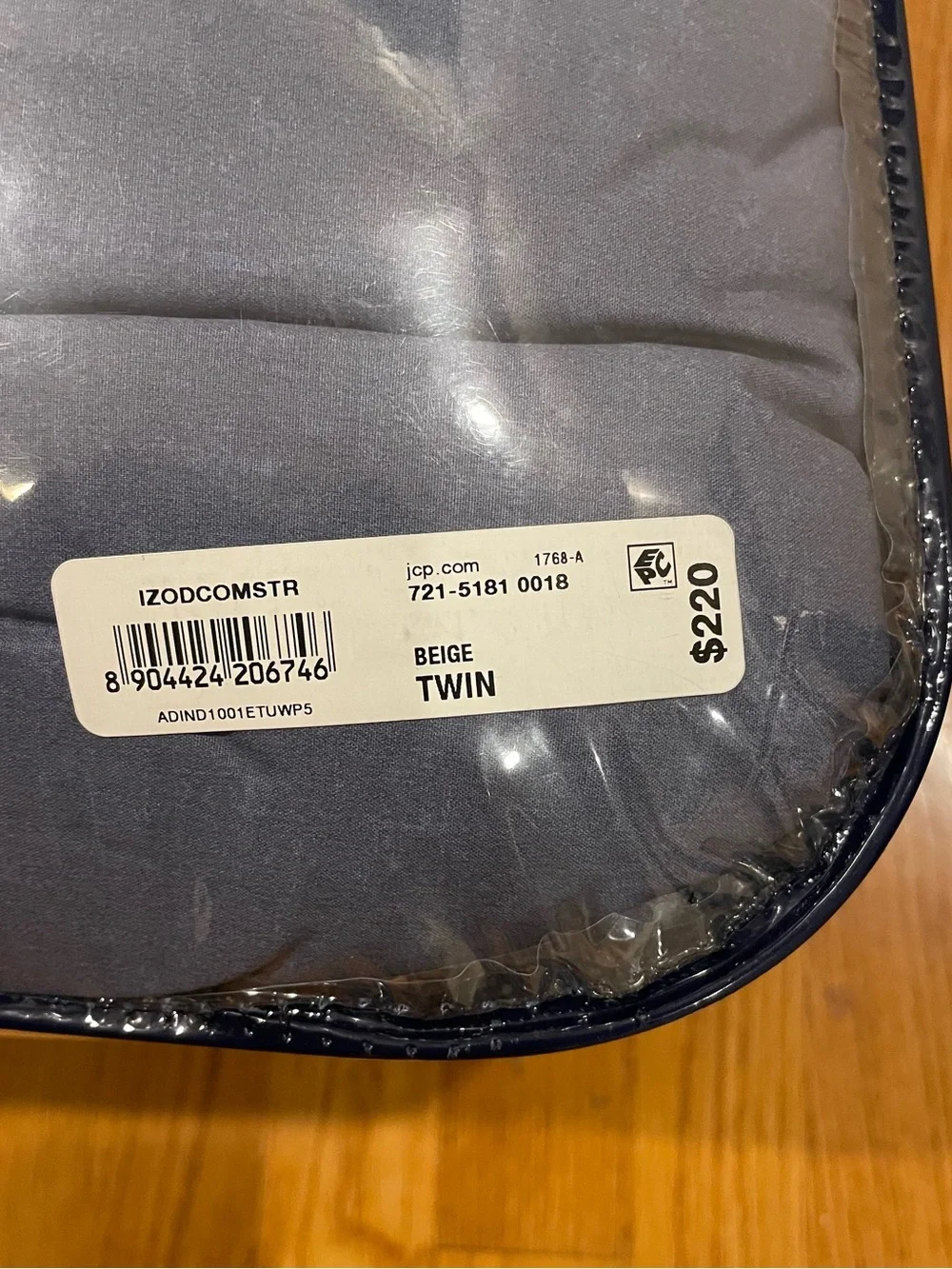 Izod Kingsley Twin Comforter